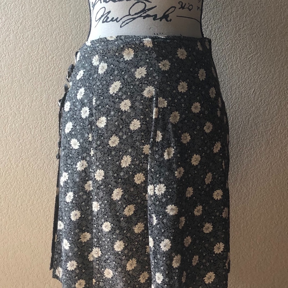 Jay Jacobs floral printed skirt.